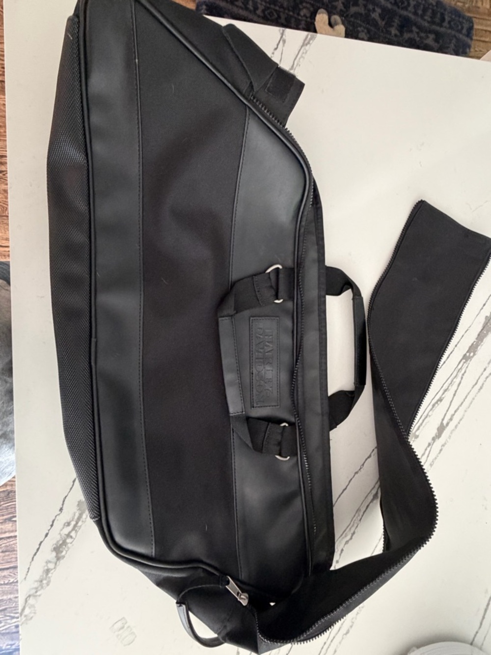 Harley-Davidson Black travel bag for your saddle bag